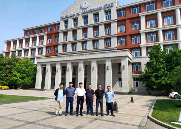 图片2.参观力学所科学家精神教育基地.png